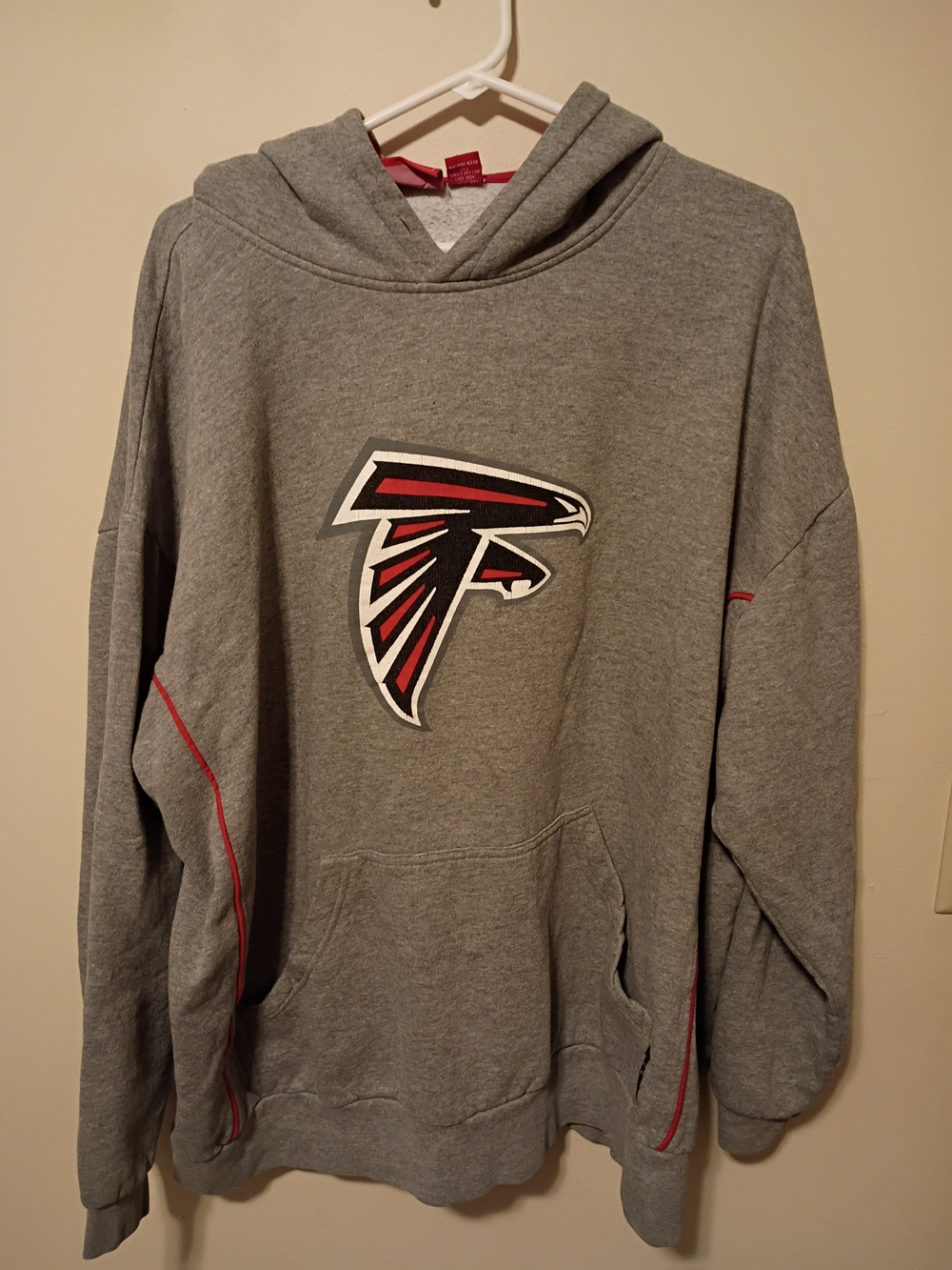 NFL Gray Pullover Hoodie with Red & Black Falcons Logo